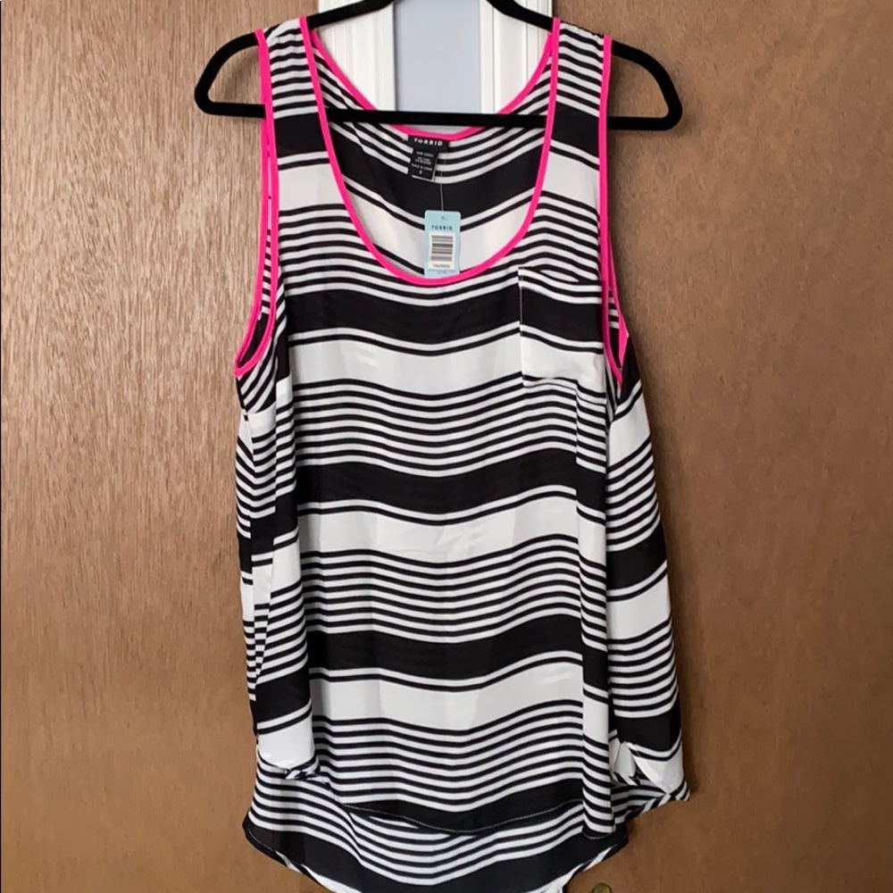 Striped shell tank